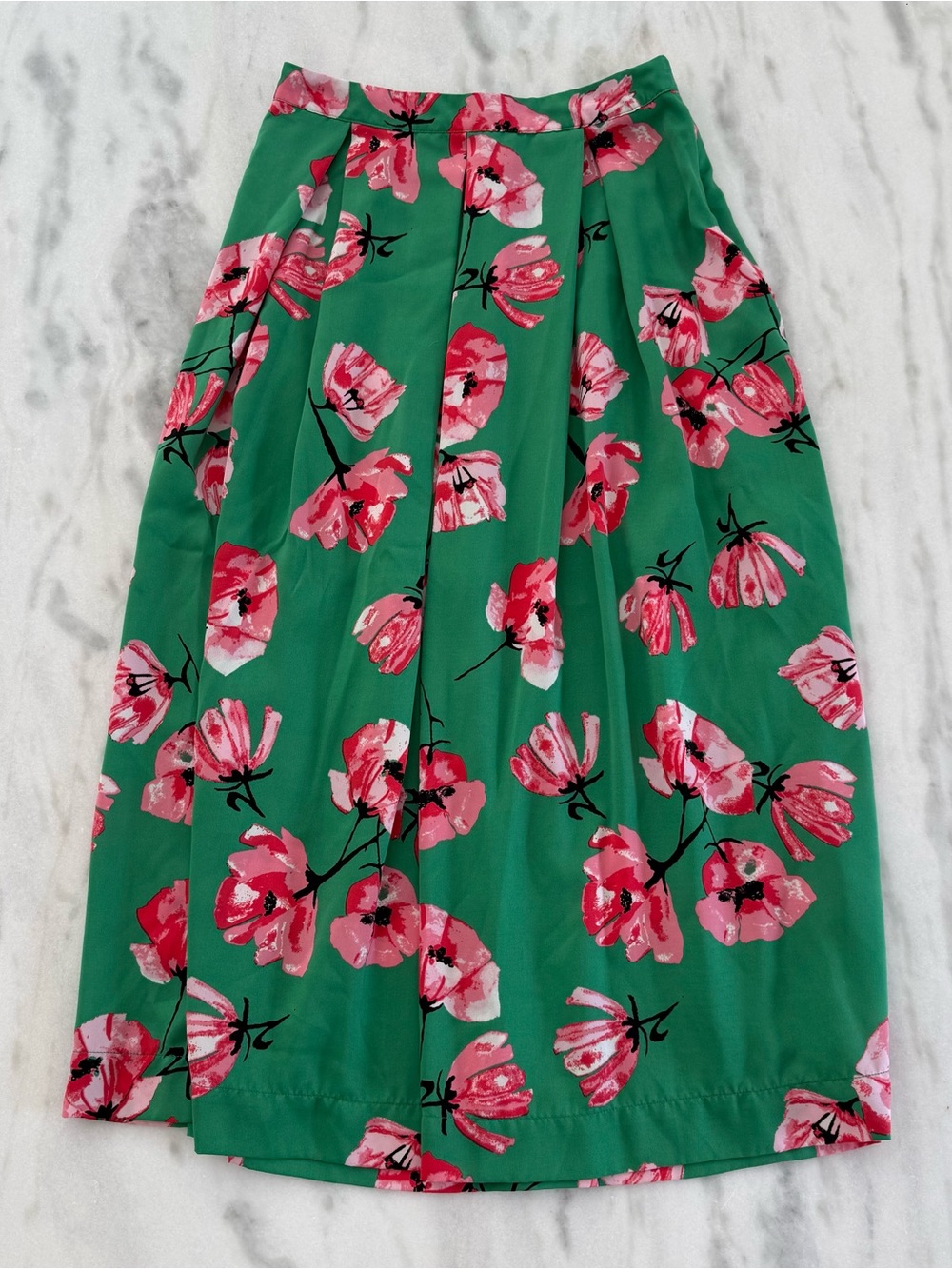 Who What Wear Green Midi Skirt with Pink Floral Print